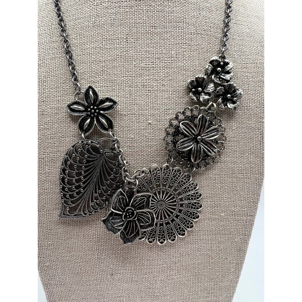 Premier Design Silver Tone Floral Bib Necklace‎ Statement Adjustable
